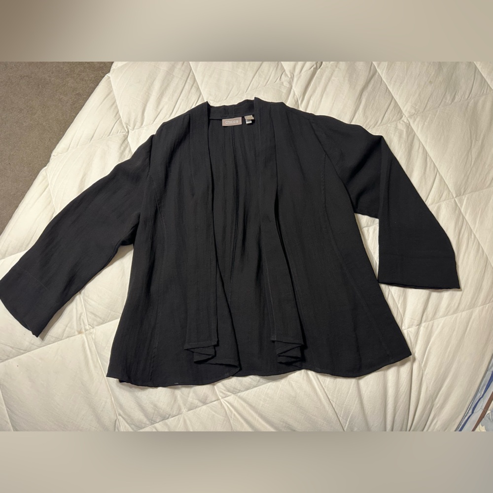Chico’s drape, flowy black cardigan jacket Size 2
Rayon/Nylon